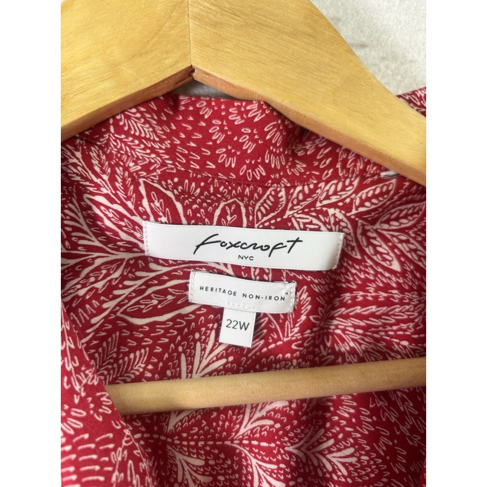 Foxcroft Women's 22 Button Up Red Floral Print Blouse L/SL Contrasting Cuffs - Picture 2 of 14